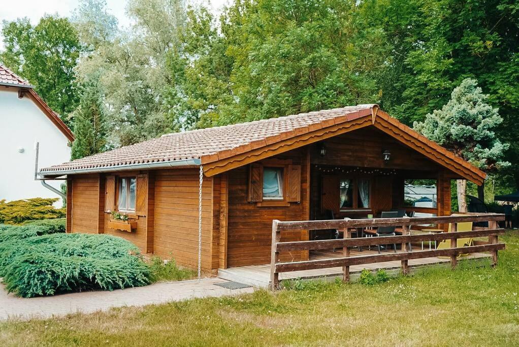 Holzhaus Direkt Am See Priepert المظهر الخارجي الصورة